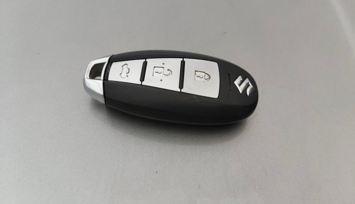 2020 Maruti Ciaz ALPHA  AT 1.5 SHVS PETROL, Petrol, Automatic, 71,572 km, Key Close Up