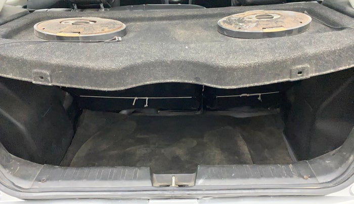 2016 Maruti Baleno DELTA PETROL 1.2, Petrol, Manual, 83,650 km, Boot Inside