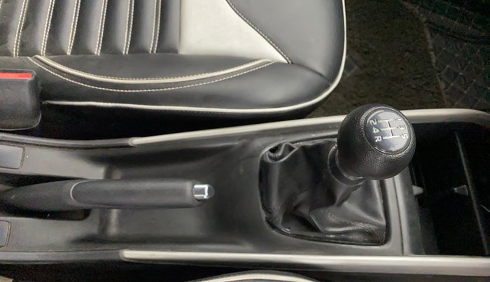 2016 Maruti Baleno DELTA PETROL 1.2, Petrol, Manual, 83,650 km, Gear Lever