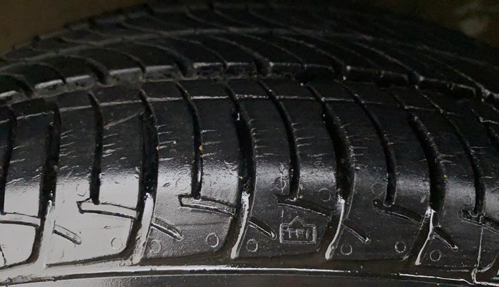2018 Maruti Celerio ZXI (O), Petrol, Manual, 5,327 km, Left Front Tyre Tread