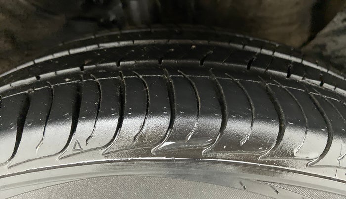 2022 KIA SELTOS HTK PLUS AT 1.5 DIESEL, Diesel, Automatic, 7,547 km, Right Front Tyre Tread