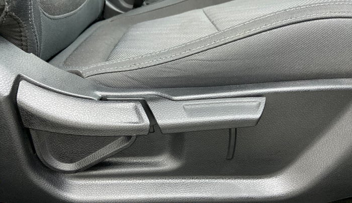 2022 KIA SELTOS HTK PLUS AT 1.5 DIESEL, Diesel, Automatic, 7,547 km, Driver Side Adjustment Panel