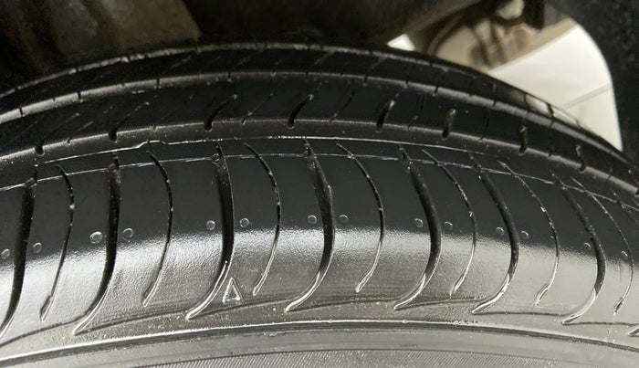 2022 KIA SELTOS HTK PLUS AT 1.5 DIESEL, Diesel, Automatic, 7,547 km, Left Rear Tyre Tread