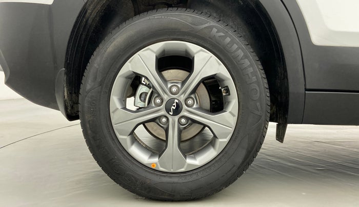 2022 KIA SELTOS HTK PLUS AT 1.5 DIESEL, Diesel, Automatic, 7,547 km, Right Rear Wheel