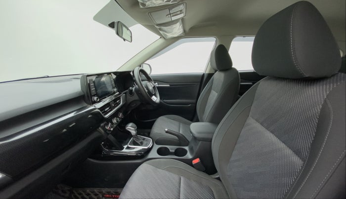 2022 KIA SELTOS HTK PLUS AT 1.5 DIESEL, Diesel, Automatic, 7,547 km, Right Side Front Door Cabin