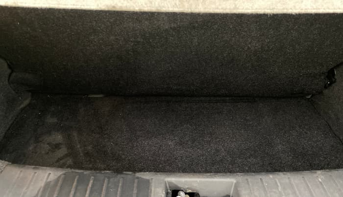 2017 Mahindra Kuv100 K6 6 STR, Petrol, Manual, 27,814 km, Boot Inside