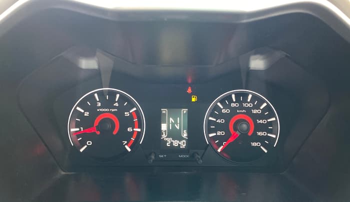 2017 Mahindra Kuv100 K6 6 STR, Petrol, Manual, 27,814 km, Odometer Image
