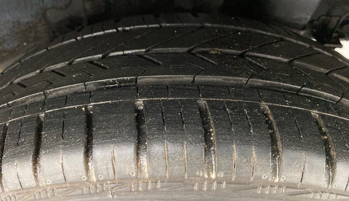 2020 Hyundai Grand i10 SPORTZ 1.2 KAPPA VTVT, Petrol, Manual, 16,831 km, Left Rear Tyre Tread