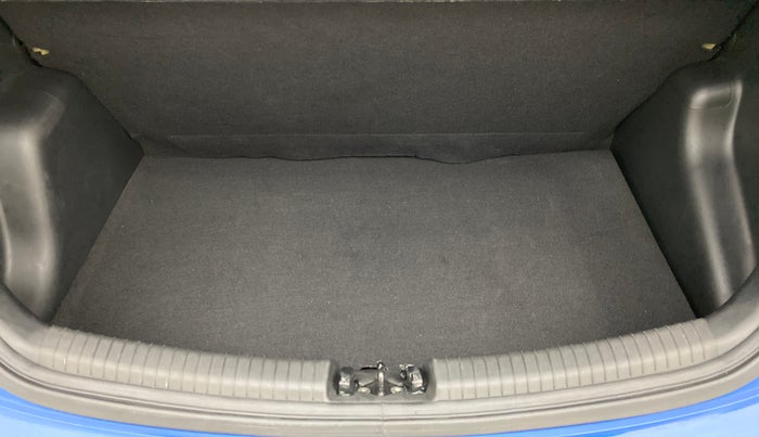 2020 Hyundai Grand i10 SPORTZ 1.2 KAPPA VTVT, Petrol, Manual, 16,831 km, Boot Inside