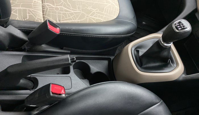 2020 Hyundai Grand i10 SPORTZ 1.2 KAPPA VTVT, Petrol, Manual, 16,831 km, Gear Lever