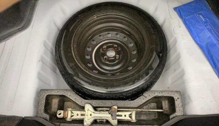 2018 Maruti Ciaz ALPHA 1.4 PETROL, Petrol, Manual, 57,294 km, Spare Tyre