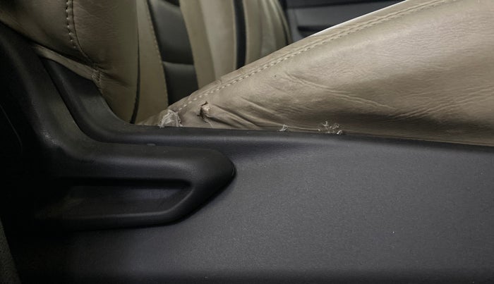 2020 Tata Tiago XT PETROL, Petrol, Manual, 68,261 km, Driver Side Adjustment Panel