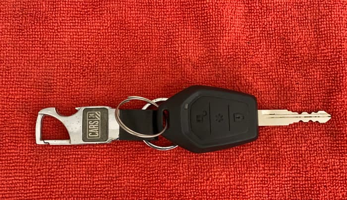 2017 Mahindra TUV300 T8, Diesel, Manual, 48,676 km, Key Close Up