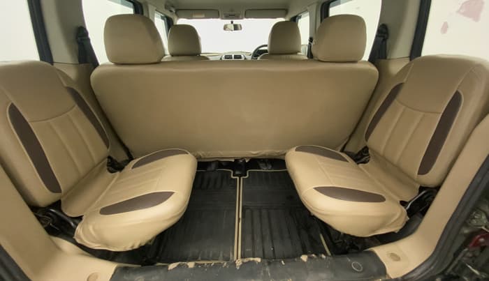 2017 Mahindra TUV300 T8, Diesel, Manual, 48,676 km, Third Seat Row ( optional )