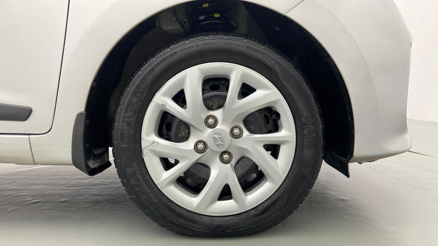 2018 Hyundai Grand i10 SPORTZ 1.2 KAPPA VTVT, Petrol, Manual, Right Front Wheel