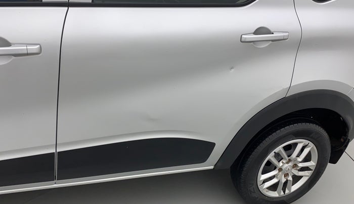 2020 Renault TRIBER RXL MT, Petrol, Manual, 31,090 km, Rear left door - Minor scratches