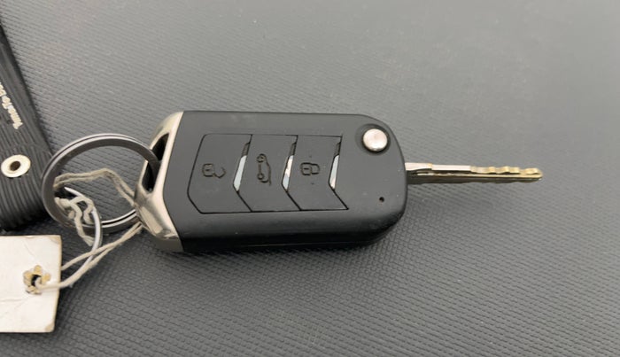 2019 Mahindra MARAZZO M4 7 STR, Diesel, Manual, 71,260 km, Key Close Up