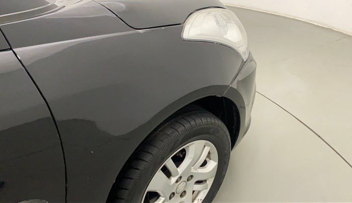 2013 Maruti Swift Dzire ZDI, Diesel, Manual, 1,20,128 km, Right fender - Paint has minor damage