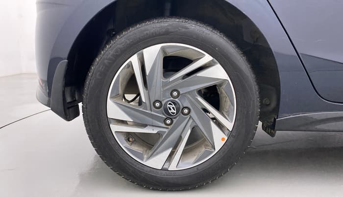 2022 Hyundai NEW I20 ASTA (O) 1.5 CRDI MT, Diesel, Manual, 21,628 km, Right Rear Wheel