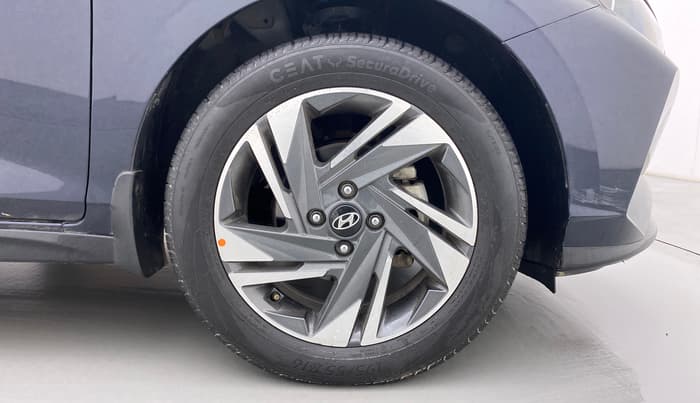 2022 Hyundai NEW I20 ASTA (O) 1.5 CRDI MT, Diesel, Manual, 21,628 km, Right Front Wheel