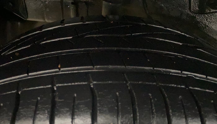 2019 Tata NEXON XZA PLUS PETROL, Petrol, Automatic, 26,246 km, Right Rear Tyre Tread