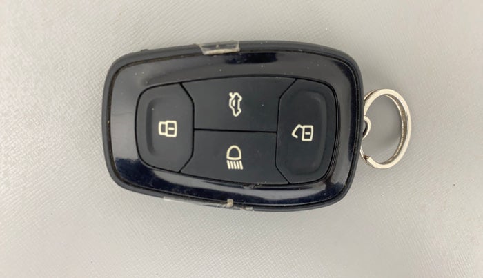 2019 Tata NEXON XZA PLUS PETROL, Petrol, Automatic, 26,246 km, Key Close Up