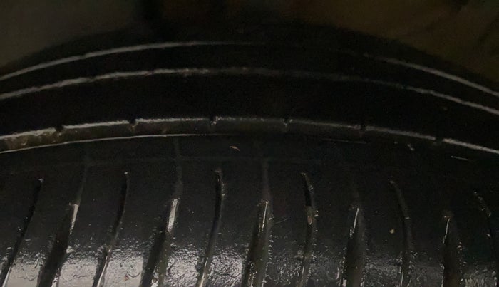 2023 KIA SONET HTX 1.5 AT, Diesel, Automatic, 13,804 km, Left Front Tyre Tread