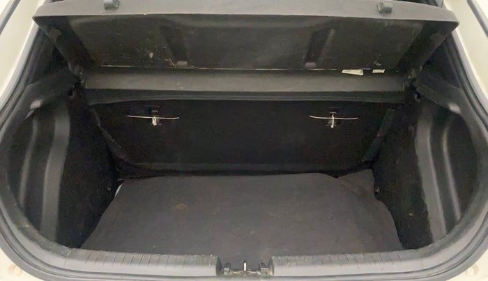 2018 Hyundai Elite i20 ASTA 1.4 CRDI (O), Diesel, Manual, 75,355 km, Boot Inside