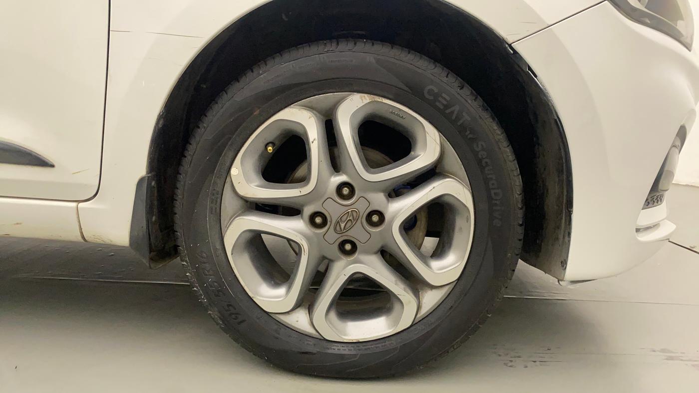 2018 Hyundai Elite i20 ASTA 1.4 CRDI (O), Diesel, Manual, 75,355 km, Right Front Wheel