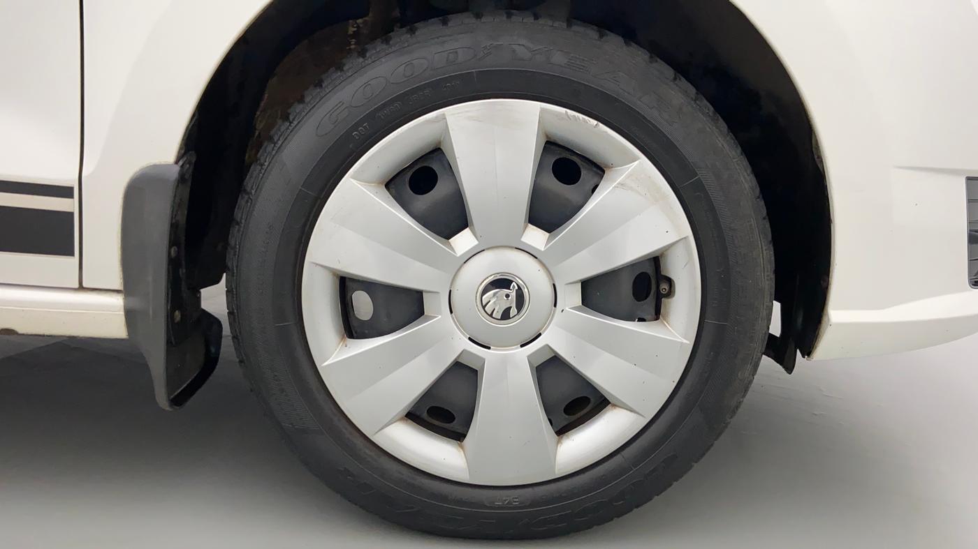 2019 Skoda Rapid 1.6 MPI MT ACTIVE, Petrol, Manual, 41,903 km, Right Front Wheel