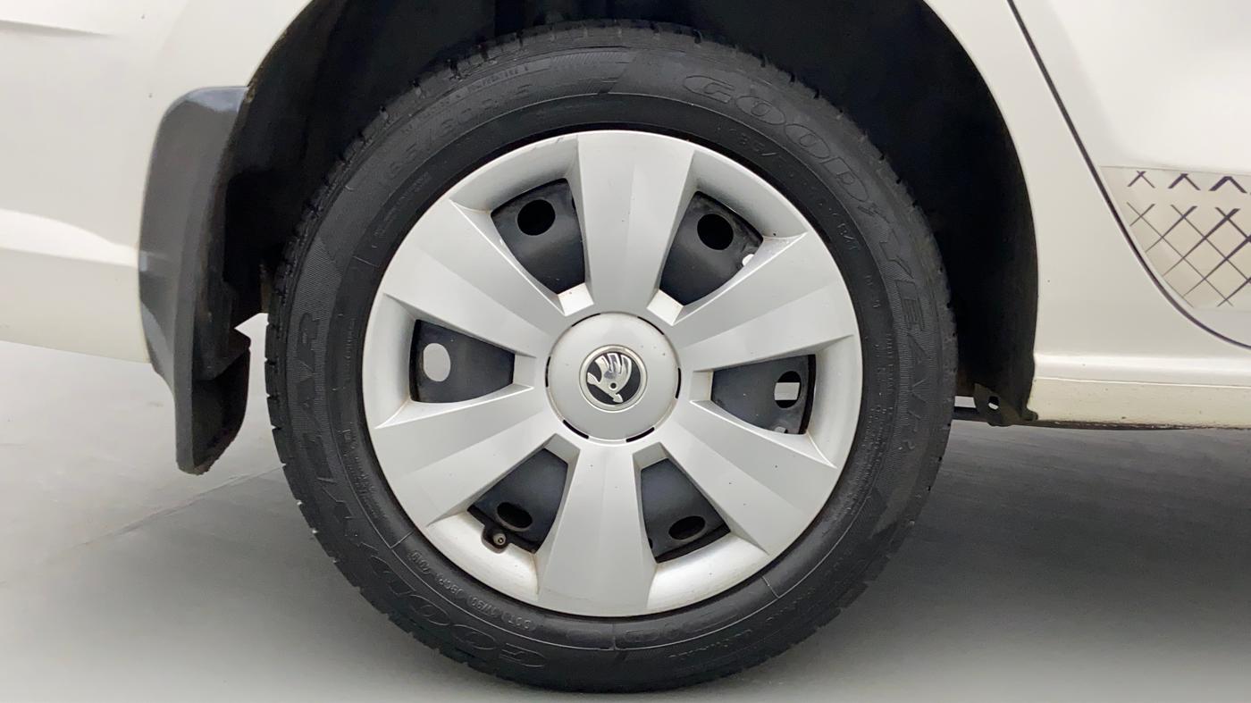 2019 Skoda Rapid 1.6 MPI MT ACTIVE, Petrol, Manual, 41,903 km, Right Rear Wheel
