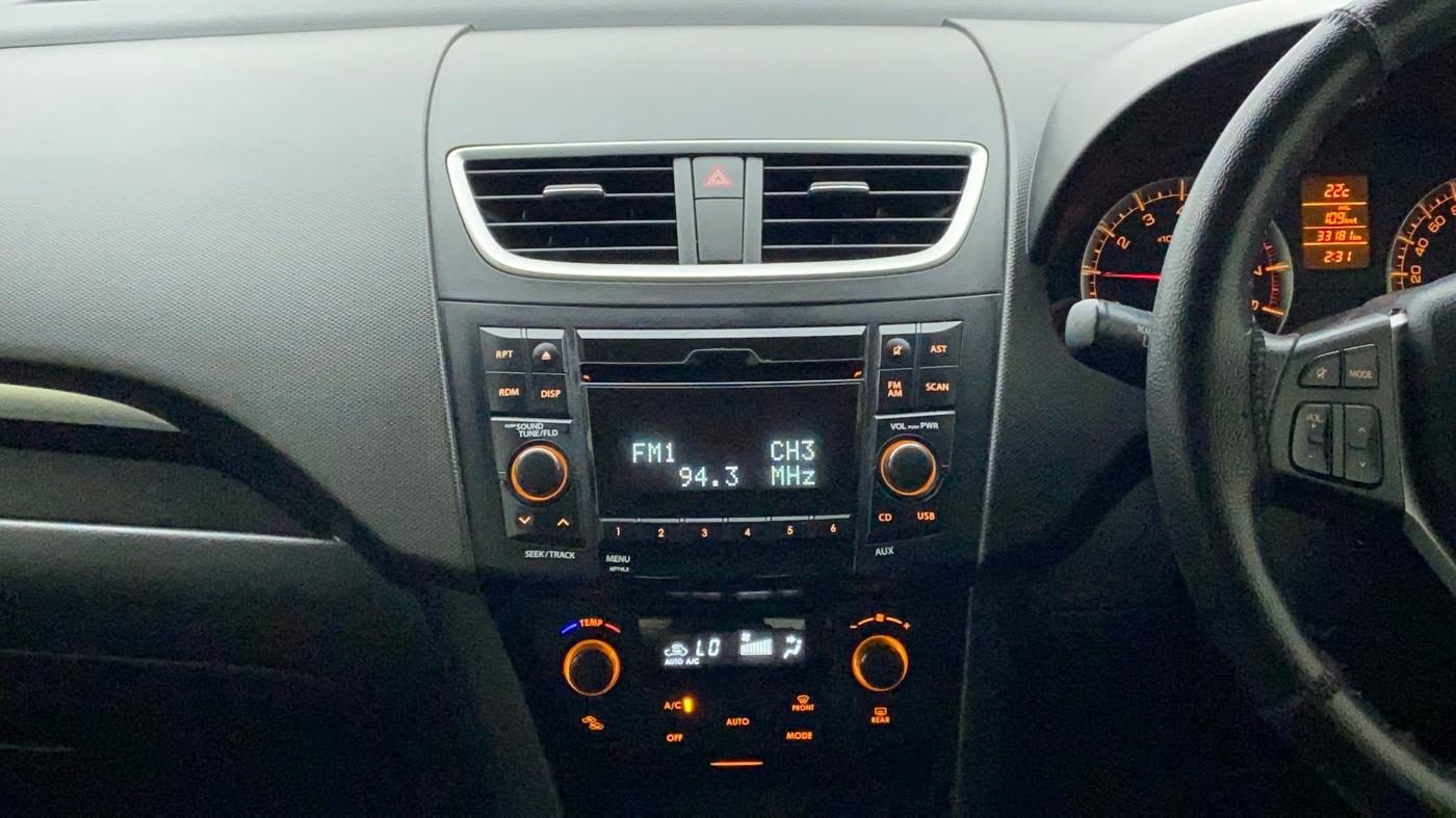 2014 Maruti Swift ZXI, Petrol, Manual, 33,447 km, Air Conditioner