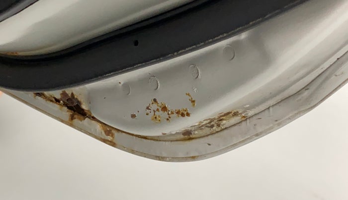 2014 Maruti Swift ZXI, Petrol, Manual, 33,447 km, Right rear door - Slightly rusted