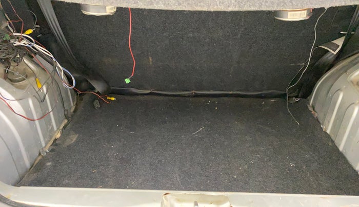 2016 Renault Kwid RXT 0.8, Petrol, Manual, 62,857 km, Boot Inside