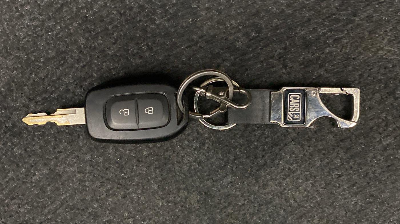 2017 Datsun Redi Go 1.0 T(O), Petrol, Manual, 30,331 km, Key Close Up