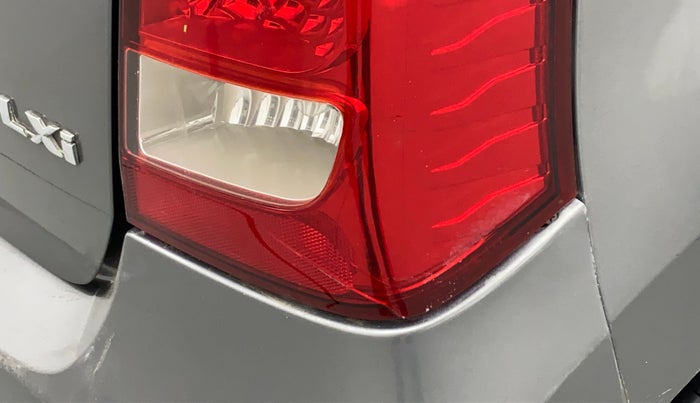 2014 Maruti Wagon R 1.0 LXI CNG, CNG, Manual, 67,997 km, Right tail light - Minor damage