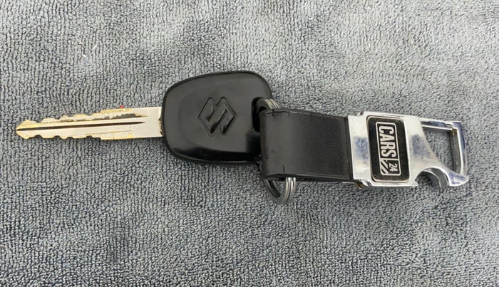 2014 Maruti Wagon R 1.0 LXI CNG, CNG, Manual, 67,997 km, Key Close Up