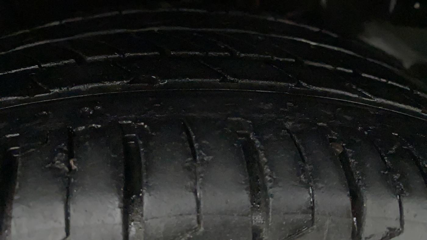 2021 Maruti S Cross ZETA AT 1.5 SHVS, Petrol, Automatic, 18,696 km, Left Front Tyre Tread