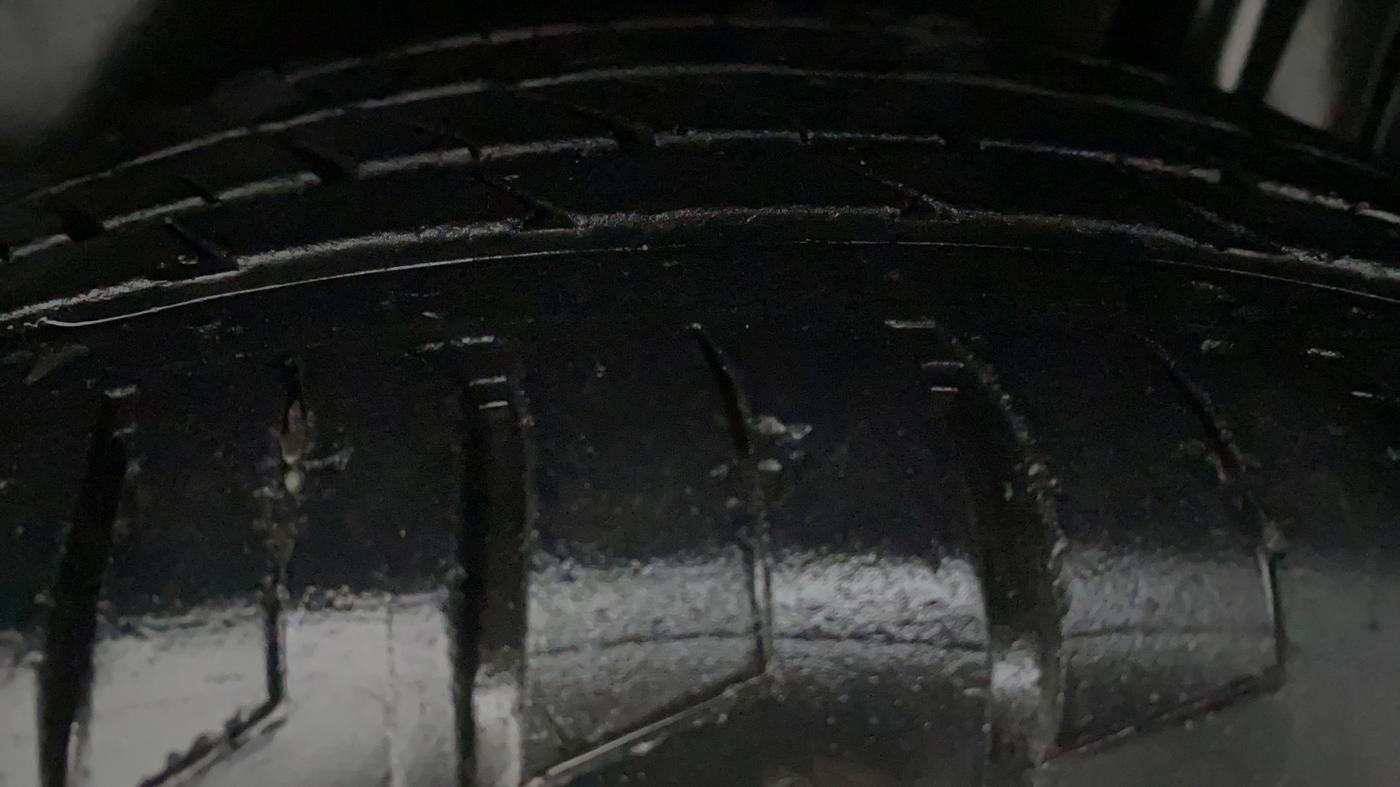 2021 Maruti S Cross ZETA AT 1.5 SHVS, Petrol, Automatic, 18,696 km, Right Rear Tyre Tread