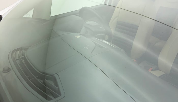 2016 Ford Ecosport TREND+ 1.0L ECOBOOST, Petrol, Manual, 84,070 km, Front windshield - Minor spot on windshield