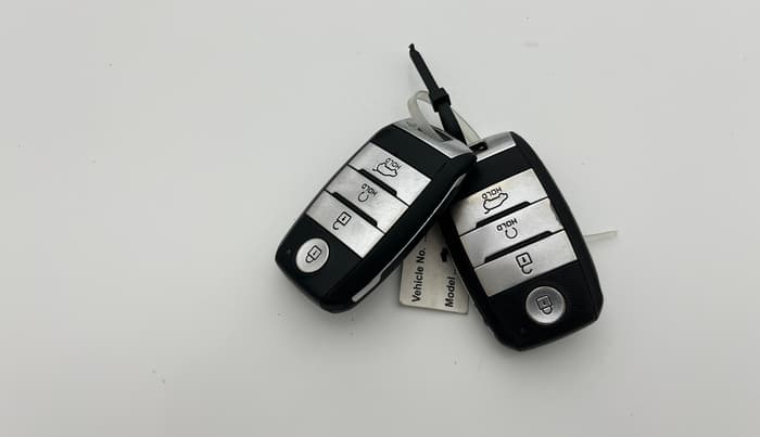 2021 KIA SONET HTX 1.0 IMT, Petrol, Manual, 36,427 km, Key Close Up
