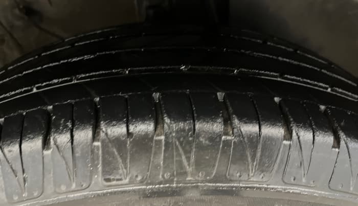 2021 KIA SONET HTX 1.0 IMT, Petrol, Manual, 36,427 km, Right Front Tyre Tread