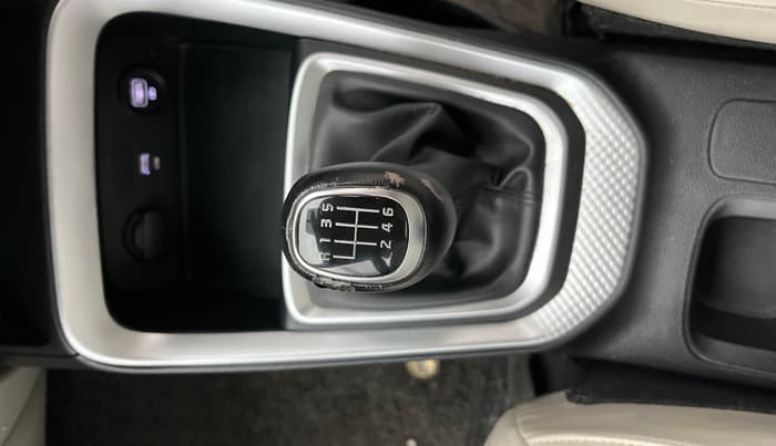2021 KIA SONET HTX 1.0 IMT, Petrol, Manual, 36,427 km, Gear Lever