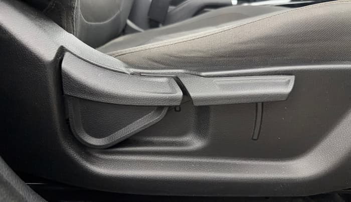 2020 KIA SELTOS HTK PLUS 1.5, Petrol, Manual, 57,489 km, Driver Side Adjustment Panel