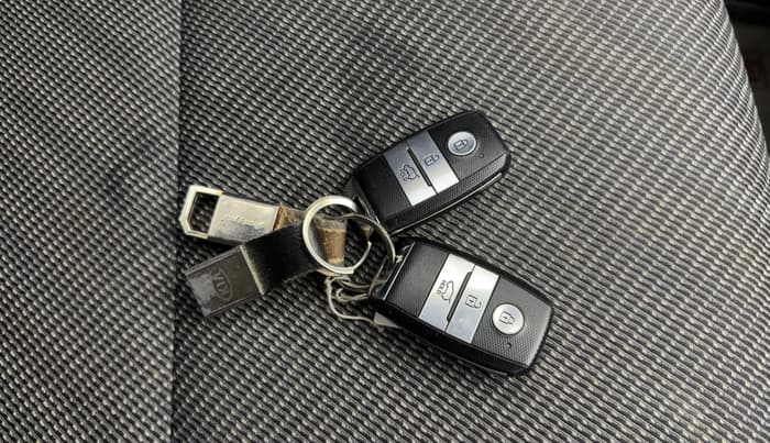 2020 KIA SELTOS HTK PLUS 1.5, Petrol, Manual, 57,489 km, Key Close Up