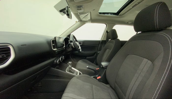 2022 Hyundai VENUE SX PLUS 1.0 TURBO DCT, Petrol, Automatic, 1,316 km, Right Side Front Door Cabin