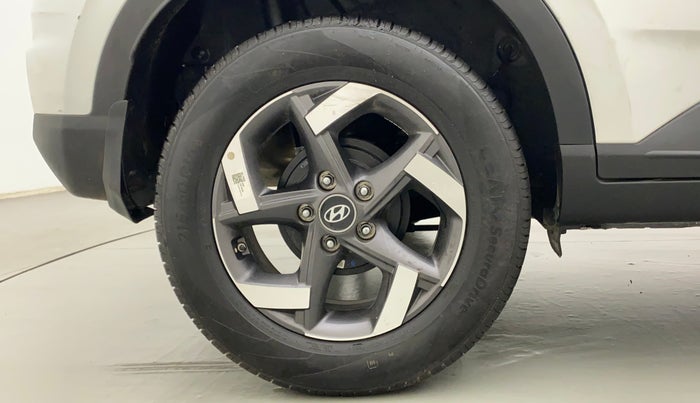2022 Hyundai VENUE SX PLUS 1.0 TURBO DCT, Petrol, Automatic, 1,316 km, Right Rear Wheel