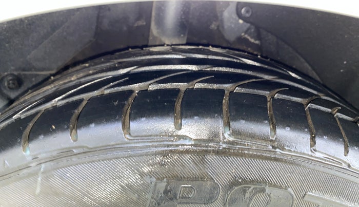 2017 Hyundai New Elantra 2.0 SX AT PETROL, Petrol, Automatic, 51,814 km, Right Rear Tyre Tread