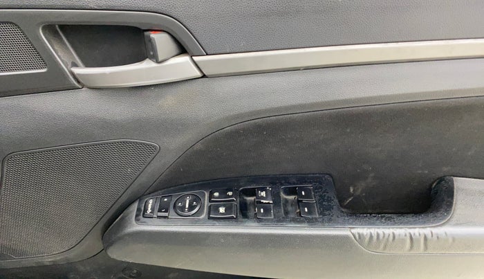 2017 Hyundai New Elantra 2.0 SX AT PETROL, Petrol, Automatic, 51,814 km, Driver Side Door Panels Control