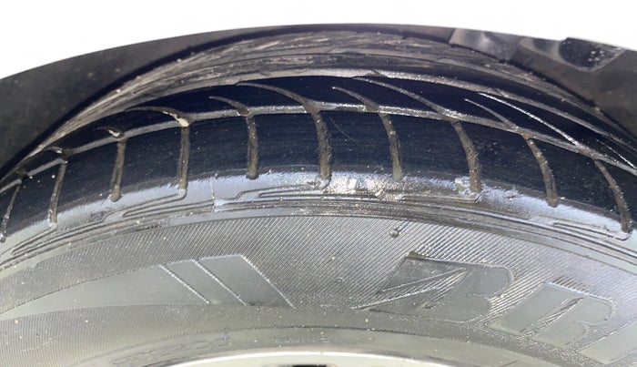 2017 Hyundai New Elantra 2.0 SX AT PETROL, Petrol, Automatic, 51,814 km, Left Front Tyre Tread